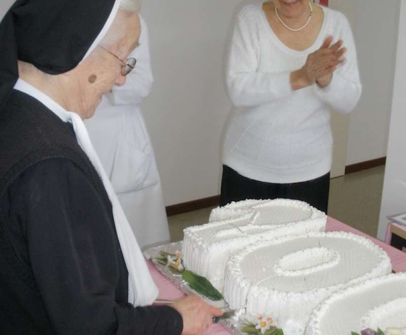 „Dobri Bože hvala ti!“ - sestra Virgina Ninić proslavila 100. rođendan