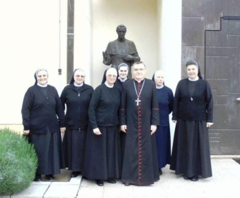 Zagrebački nadbiskup kardinal Josip Bozanić posjetio zajednicu sestara u Generalnoj kući