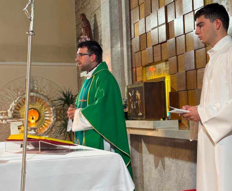 Hodočašće PMI iz triju župa u samostan Betlehem na zagrebačkom Kraljevcu Hodočašće PMI iz triju župa u samostan Betlehem na zagrebačkom Kraljevcu