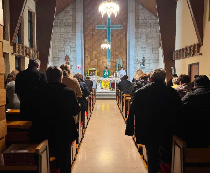 Hodočašće PMI iz triju župa u samostan Betlehem na zagrebačkom Kraljevcu Hodočašće PMI iz triju župa u samostan Betlehem na zagrebačkom Kraljevcu