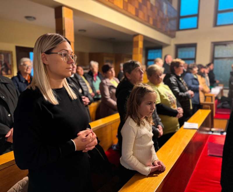 Hodočašće PMI iz triju župa u samostan Betlehem na zagrebačkom Kraljevcu Hodočašće PMI iz triju župa u samostan Betlehem na zagrebačkom Kraljevcu