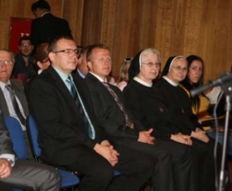 Priznanje sestrama: s. Zdenki, p. s. Tugomili i p. s. Elekti