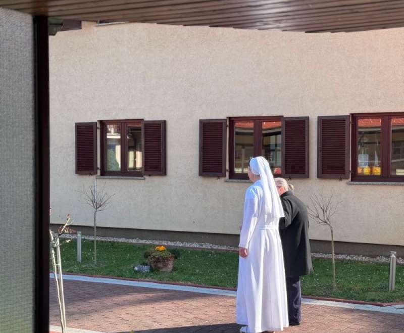 Briga za bolesne, nemoćne i siromašne Briga za bolesne, nemoćne i siromašne