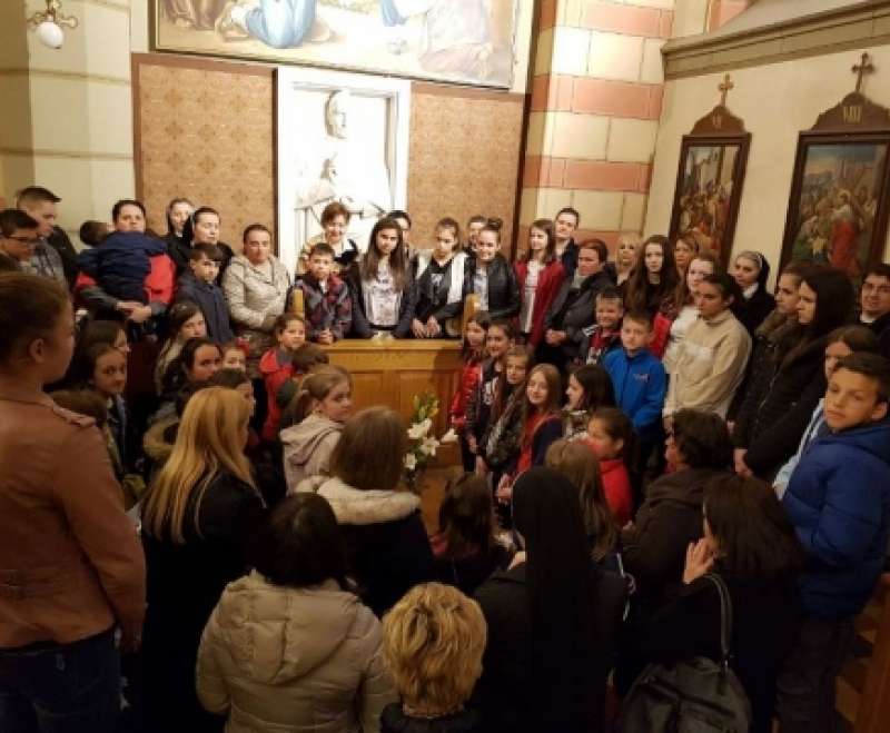 Hodočasnici iz Gromiljaka pohodili grob sluge Božjega Josipa Stadlera