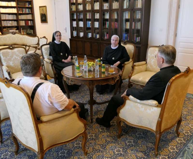 Nova provincijalka sestara Služavki Malog Isusa kod nadbiskupa Barišića