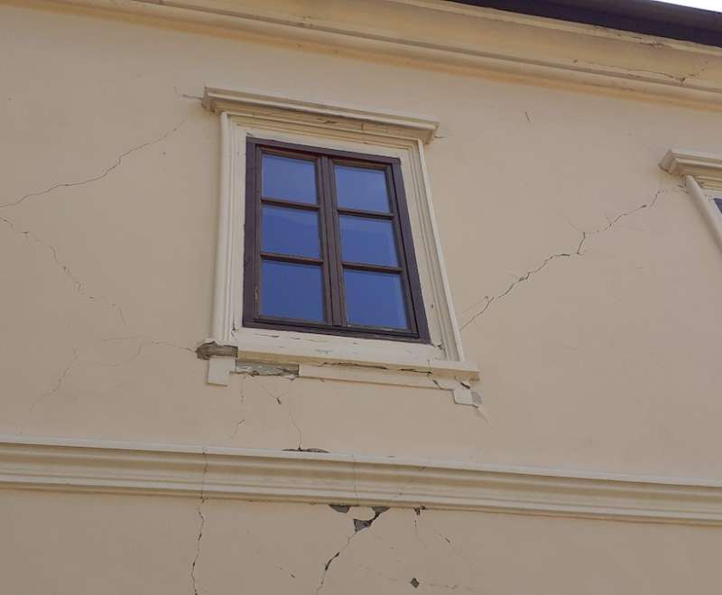 Molba za pomoć obnove Generalne kuće sestara SMI u Zagrebu