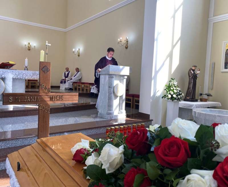 Sahranjena s. M. Janja (Mara) Mićić, Služavka Maloga Isusa
