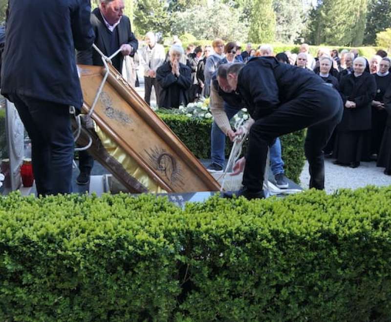 Oproštaj od s. M. Elvire (Ivanke) Vukušić