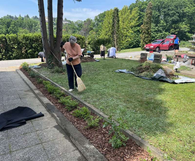 Vrijedne ruke Prijatelja Malog Isusa na našem Kraljevcu