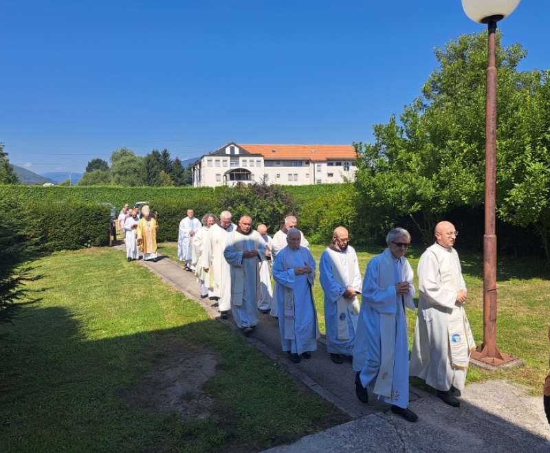 Slavlje redovničkih zavjeta Sestara SMI Sarajevske provincije u župi Imena Marijina u Gromiljaku