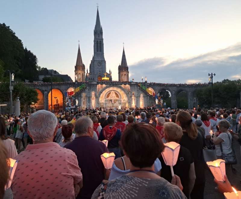 Hodočašće u Lourdes