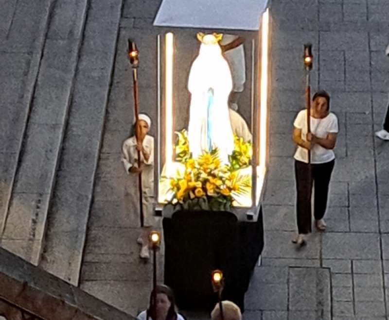 Hodočašće u Lourdes