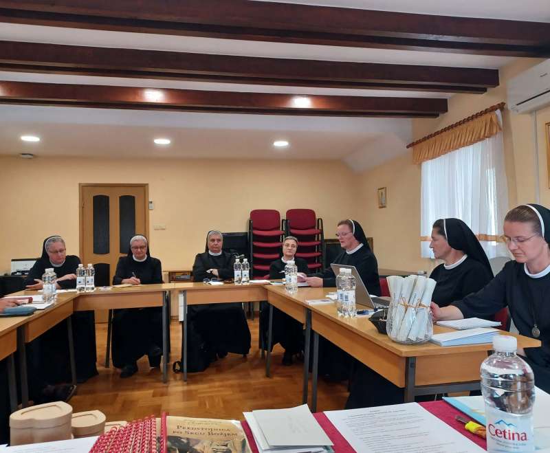 Susret sestara Predstojnica u provinciji Presvetog Srca Isusova i Marijina