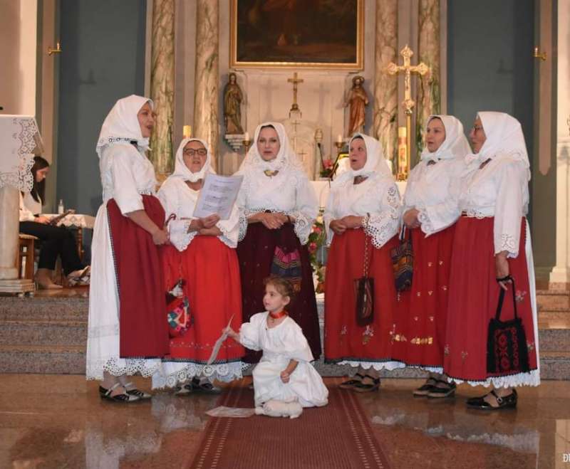 Slavim Te, Gospode