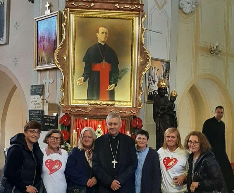Stavi ljubav na prvo mjesto – Stenjevec