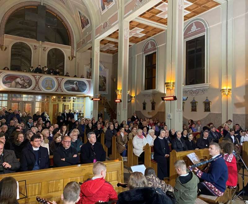 Održan humanitarni koncert i prodajna izložba za djecu Stadlerovog dječjeg “Egipta”