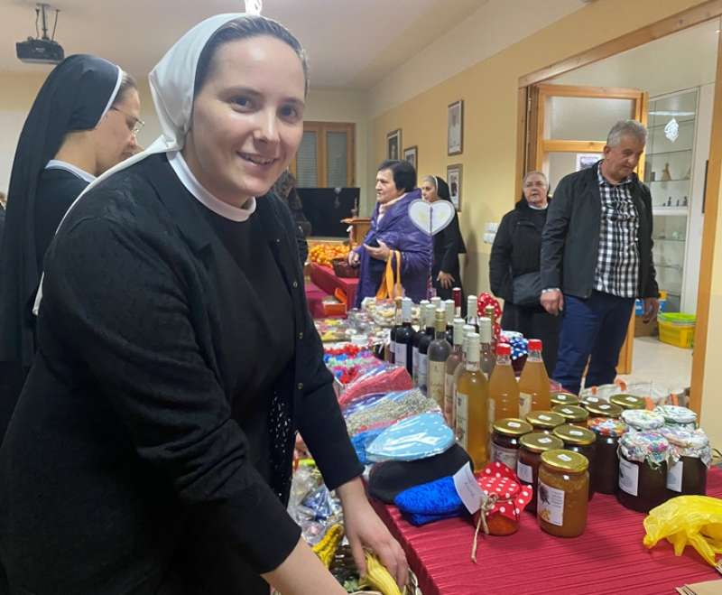 Održan humanitarni koncert i prodajna izložba za djecu Stadlerovog dječjeg “Egipta”