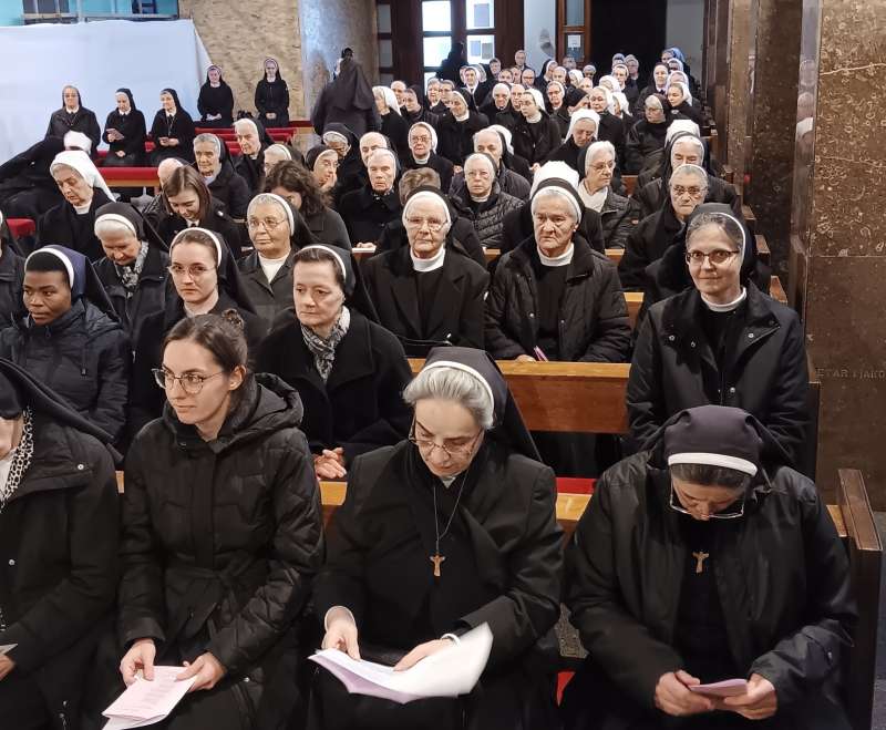 Božićna čestitka ocu nadbiskupu msgru Zdenku Križiću