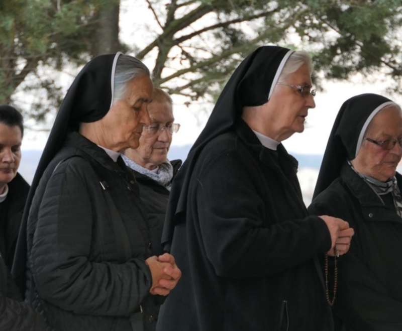 “Evo Zaručnika, iziđite mu u susret!”