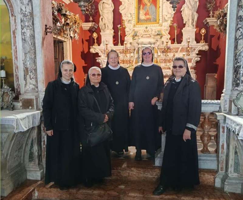 Uskrsni Emaus u zaljev hrvatskih svetaca Boke Kotorske