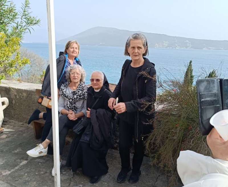 Uskrsni Emaus u zaljev hrvatskih svetaca Boke Kotorske