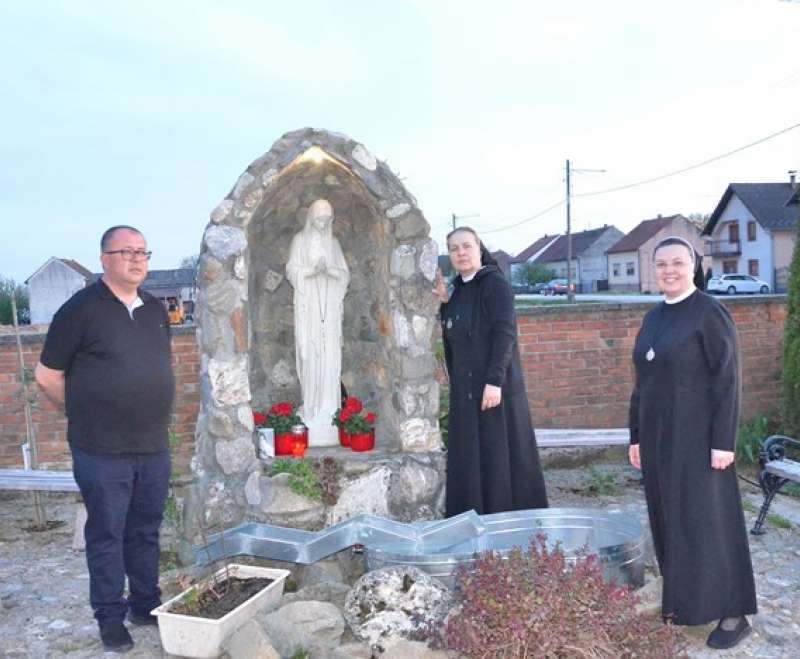 Sestre pohodile Župu Mučeništva sv. Ivana Krstitelja u Zapolju u Požeškoj biskupiji