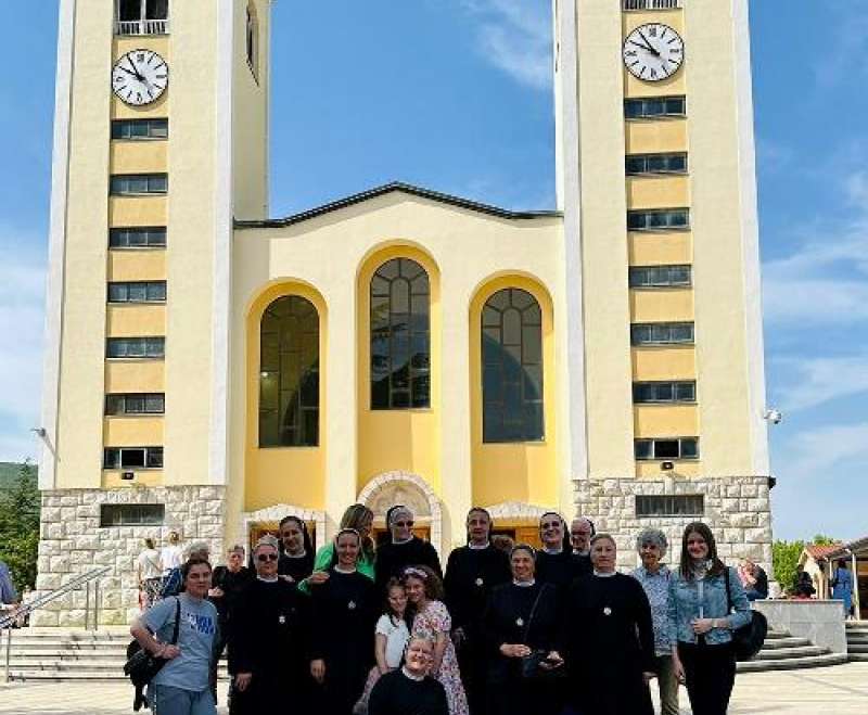 Sestre Služavke Maloga Isusa hodočastile Gospi Međugorskoj