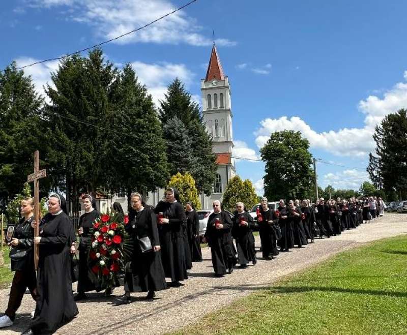 Sahranjena Služavka Malog Isusa sestra M. Ljiljana Perković