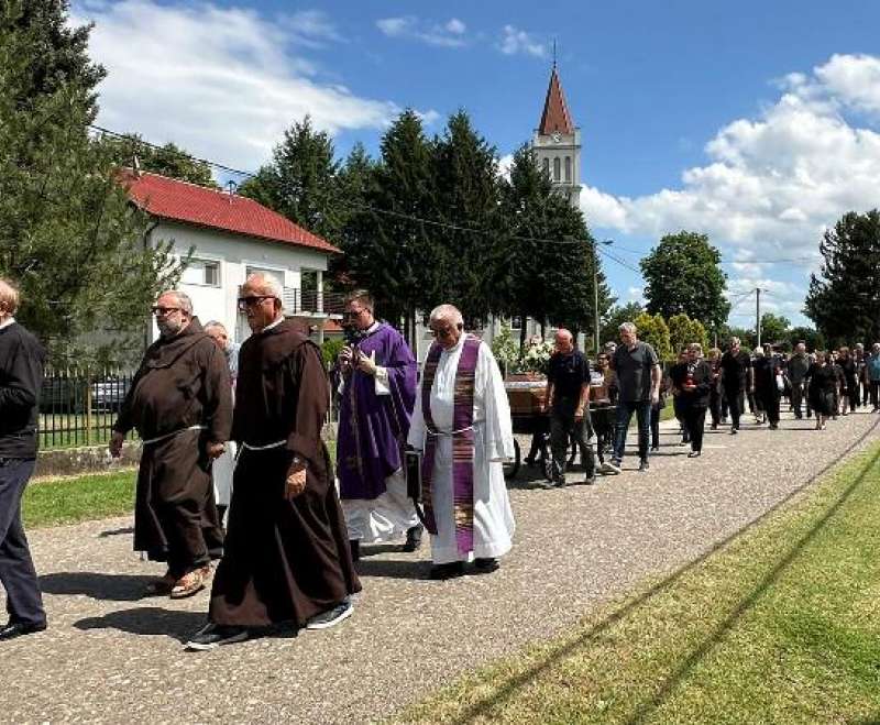 Sahranjena Služavka Malog Isusa sestra M. Ljiljana Perković