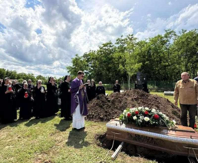 Sahranjena Služavka Malog Isusa sestra M. Ljiljana Perković