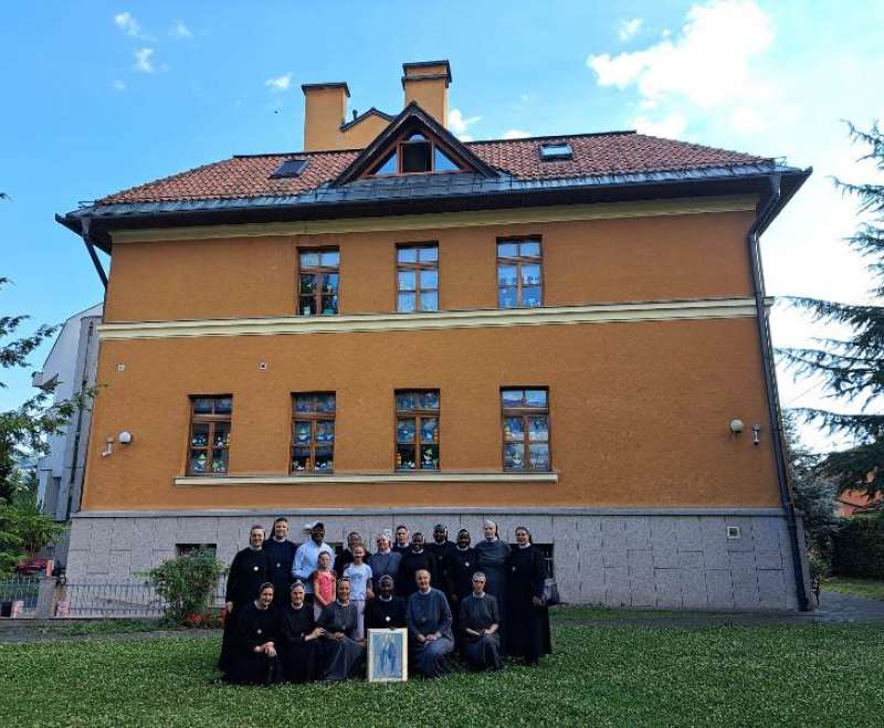 Susret Stadlerovih duhovnih kćeri, Služavki Maloga Isusa i Služavki Kristovih u Sarajevu