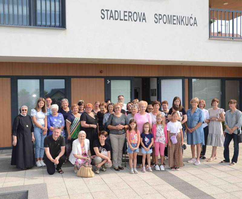 Brodsko Vinogorje: Velika devetnica Djetetu Isusu za uzdignuće na čast oltara sl. B. Stadlera