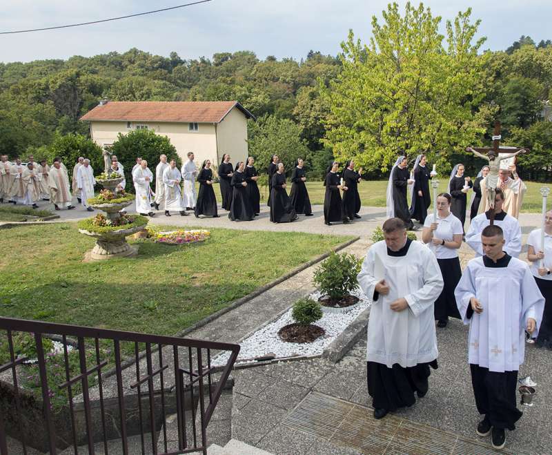 Evo Zaručnika! Iziđite mu u susret! (Mt 25, 6)