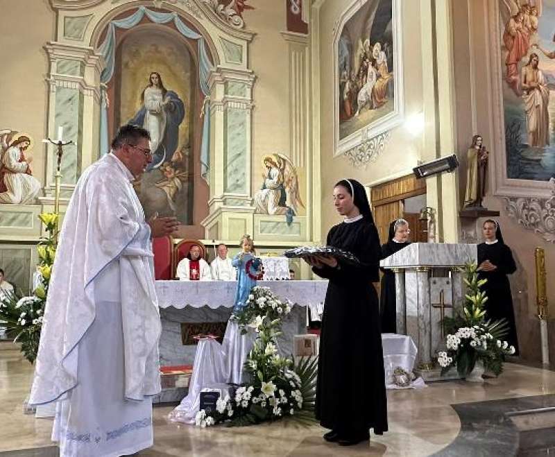 Slavlje redovničkih zavjeta sestara Služavki Maloga Isusa sarajevske provincije
