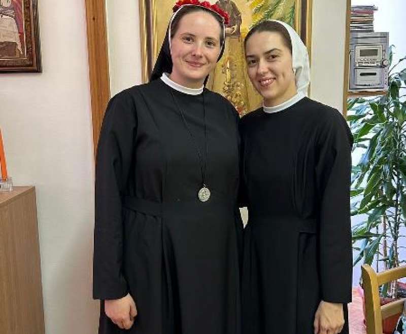 Slavlje redovničkih zavjeta sestara Služavki Maloga Isusa sarajevske provincije