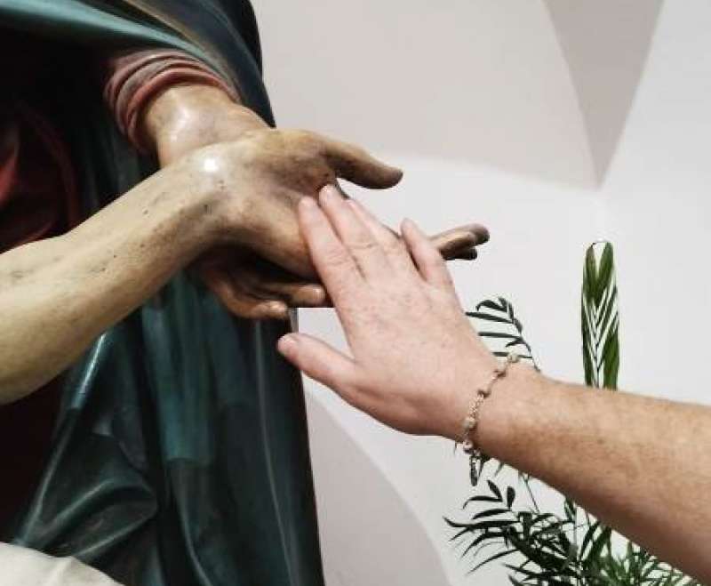 Sestre Služavke Malog Isusa i Prijatelji Malog Isusa hodočastili u svetište Malog Isusa u Prag
