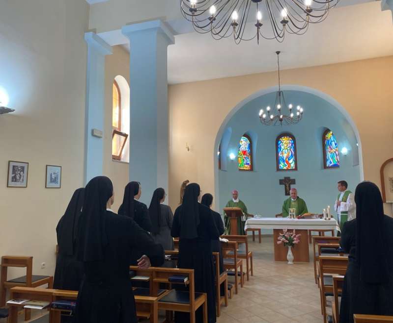 Predsjednik Papinske crkvene akademije mons. Pennacchio posjetio samostan „Egipat“