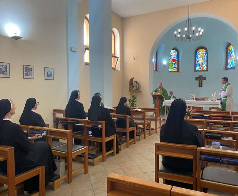 Predsjednik Papinske crkvene akademije mons. Pennacchio posjetio samostan „Egipat“