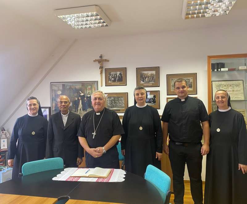 Predsjednik Papinske crkvene akademije mons. Pennacchio posjetio samostan „Egipat“