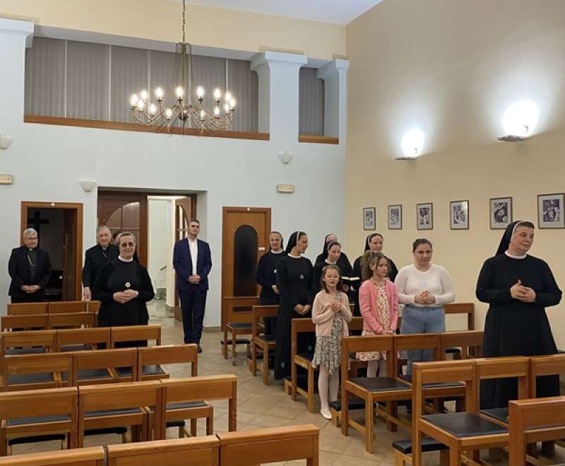Delegacija Američke BK posjetila samostan i Stadlerov dječji „Egipat“