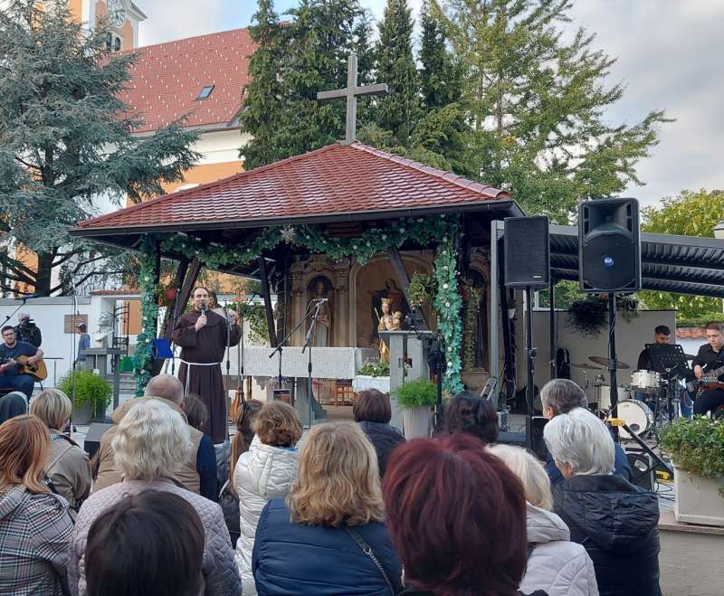 „Bog ljubi vesela darivatelja!“ (2 Kor 9,7)