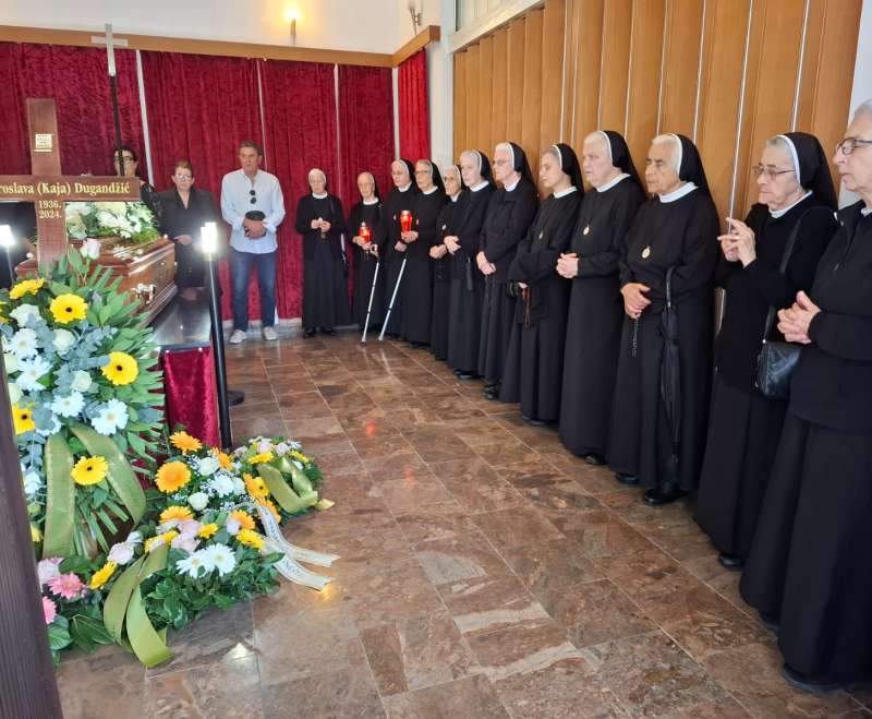 S. M. Vatroslava (Kaja) Dugandžić  „Evo Zaručnika, iziđite mu u susret!“
