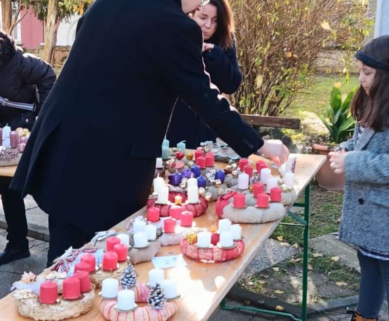 Adventski Vijenci iz naših ruku: Kreativne radionice PMI-a