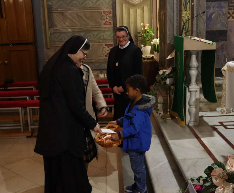 Srcem za misionare i njihove siromahe