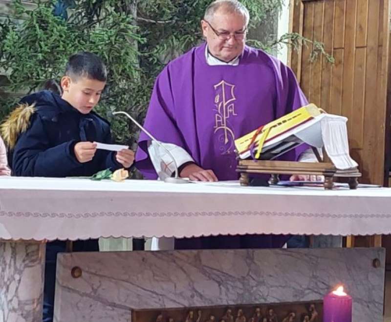 Predstavljanje prvopričesnika u župi Imena Marijina u Gromiljaku