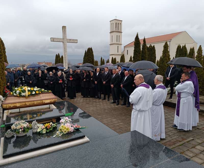 Oproštaj od s. M. Milivoje, Nedjeljke Čalo