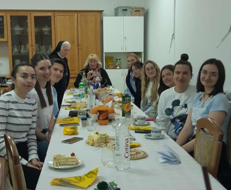Bdijte i molite