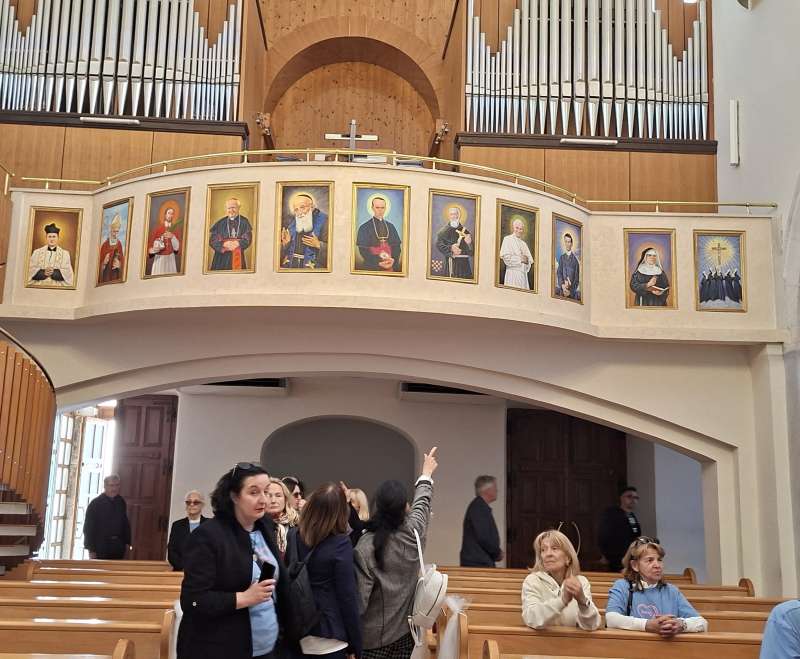 Prijatelji Maloga Isusa na zajedničkom susretu kod Gospe Sinjske