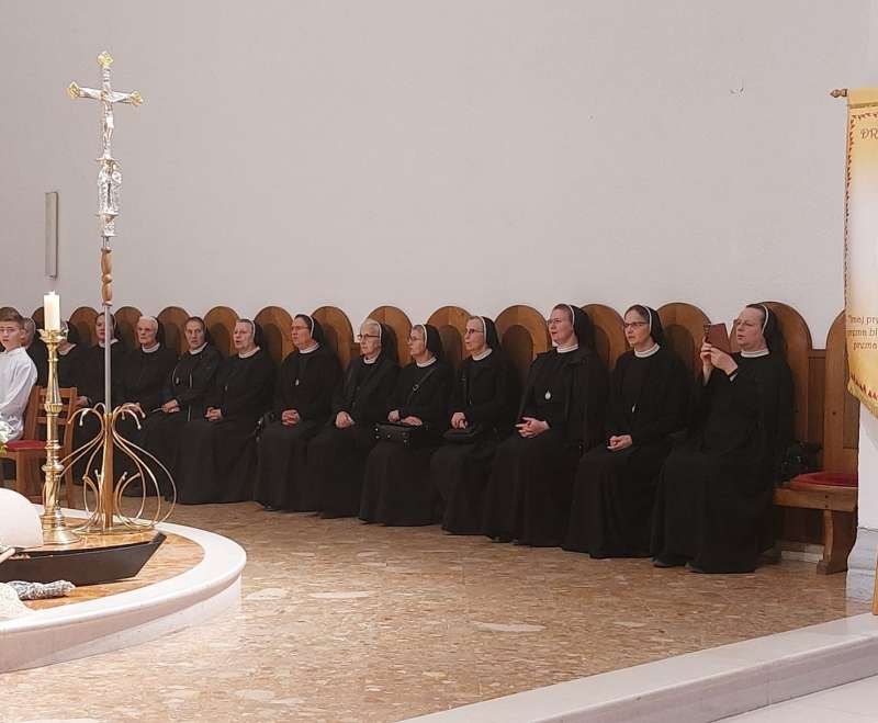 Prijatelji Maloga Isusa na zajedničkom susretu kod Gospe Sinjske