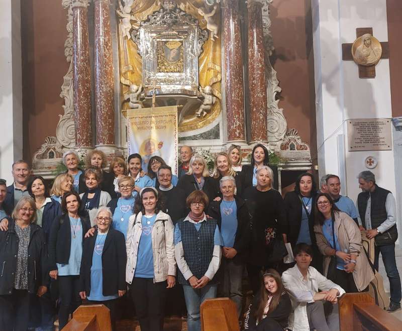 Prijatelji Maloga Isusa na zajedničkom susretu kod Gospe Sinjske